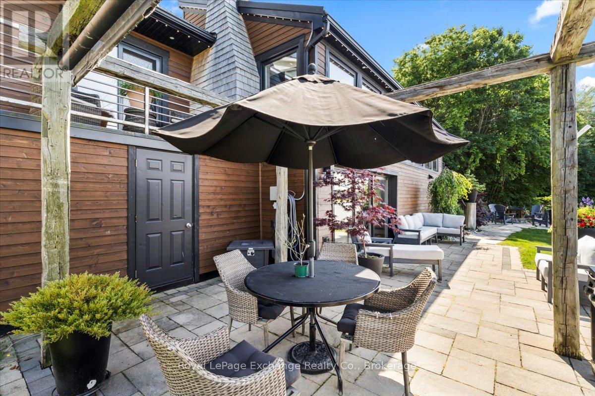 268 Saugeen Street, Saugeen Shores, Ontario N0H 2L0 - Photo 35 - X12267462