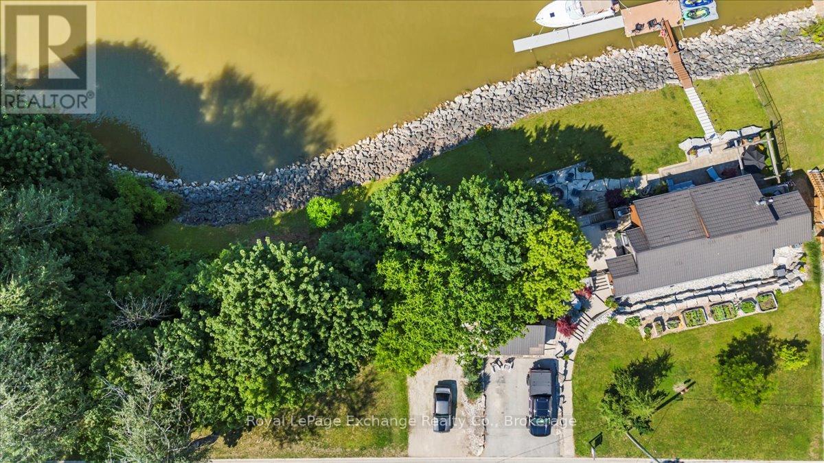 268 Saugeen Street, Saugeen Shores, Ontario N0H 2L0 - Photo 46 - X12267462