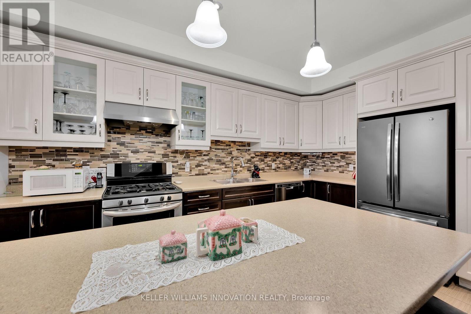 16 Brookside Terrace, West Lincoln, Ontario L0R 2A0 - Photo 13 - X12293797