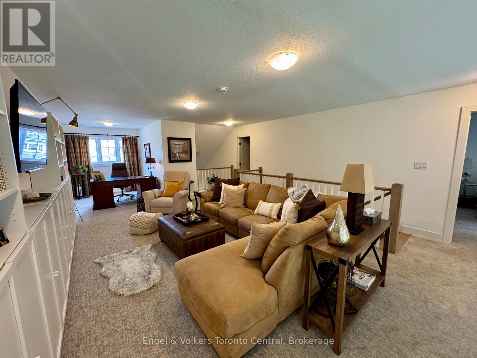 306 Sandpiper Lane, Georgian Bluffs, Ontario  N0H 1S0 - Photo 22 - X12294087
