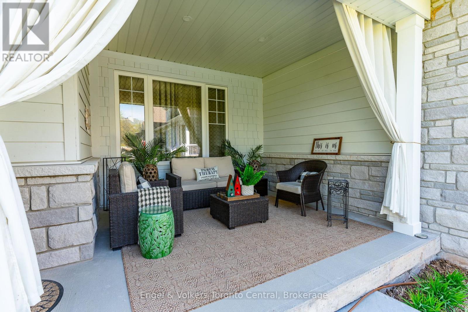 306 Sandpiper Lane, Georgian Bluffs, Ontario  N0H 1S0 - Photo 33 - X12294087