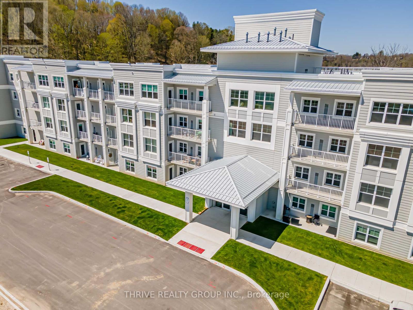 204 - 100 The Promenade, Central Elgin, Ontario  N5L 0B7 - Photo 2 - X12294126