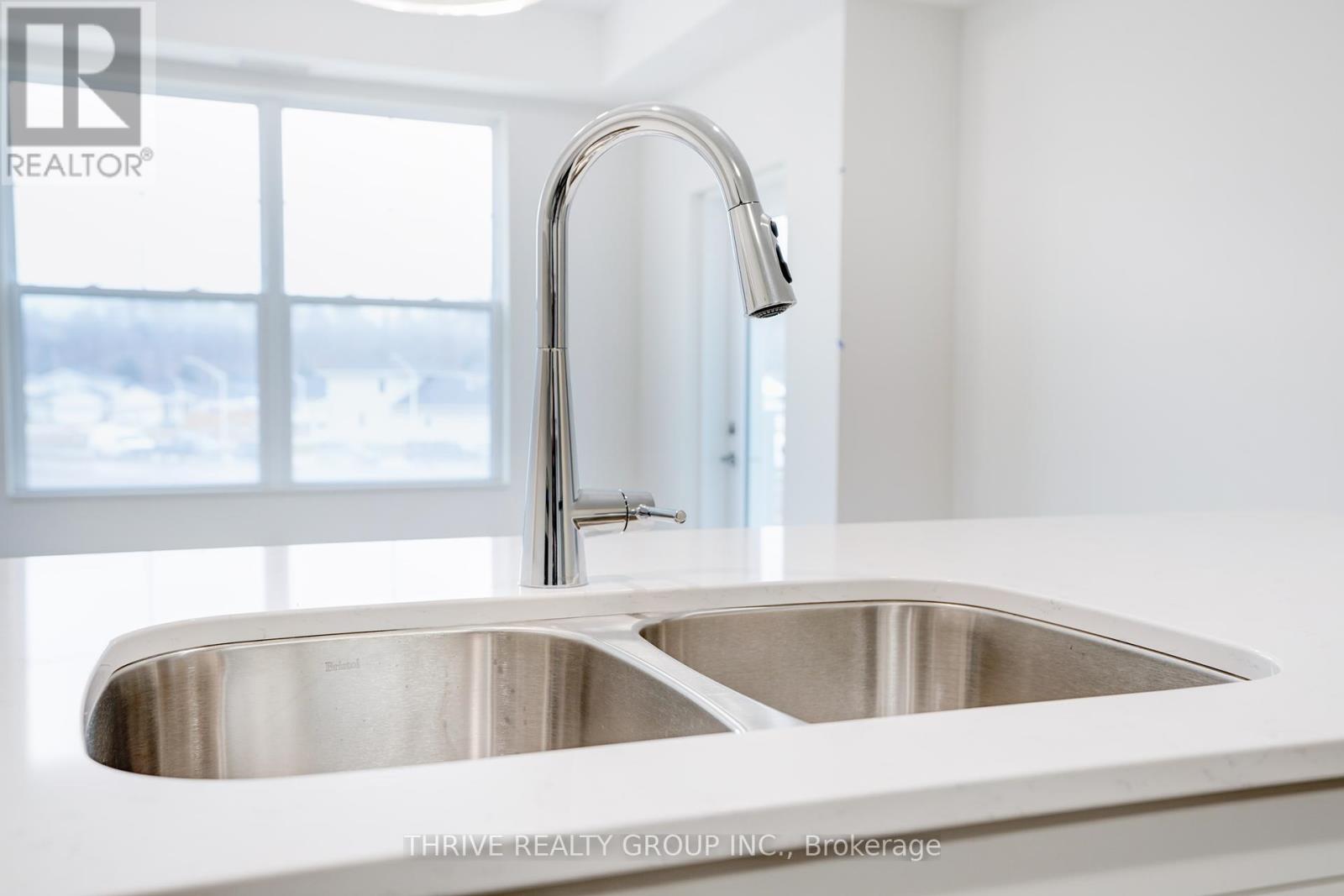 204 - 100 The Promenade, Central Elgin, Ontario  N5L 0B7 - Photo 7 - X12294126