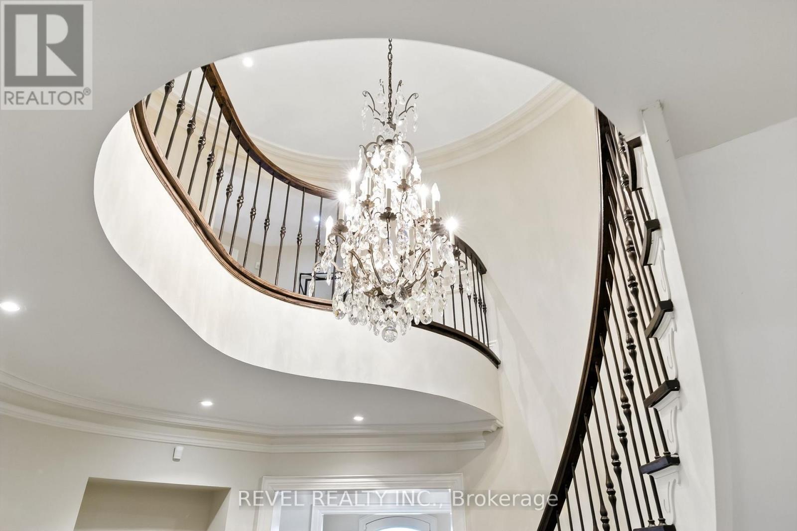 Property at 208 CARMICHAEL AVENUE image 3