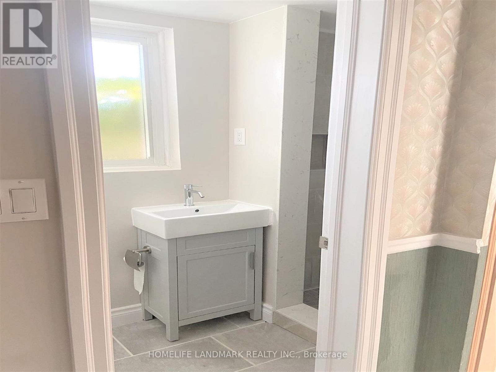 Rm Main - 7 Mango Drive, Toronto, Ontario  M2K 2E9 - Photo 4 - C12293957