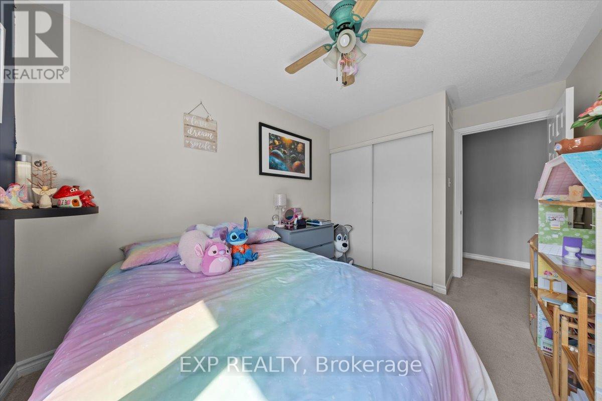 104 Harmattan Avenue, Ottawa, Ontario  K2S 0E3 - Photo 23 - X12294093