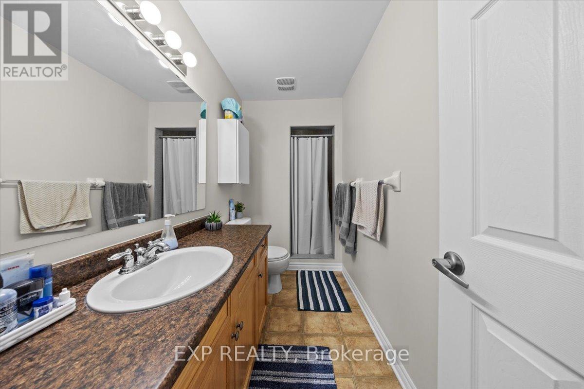 104 Harmattan Avenue, Ottawa, Ontario  K2S 0E3 - Photo 27 - X12294093