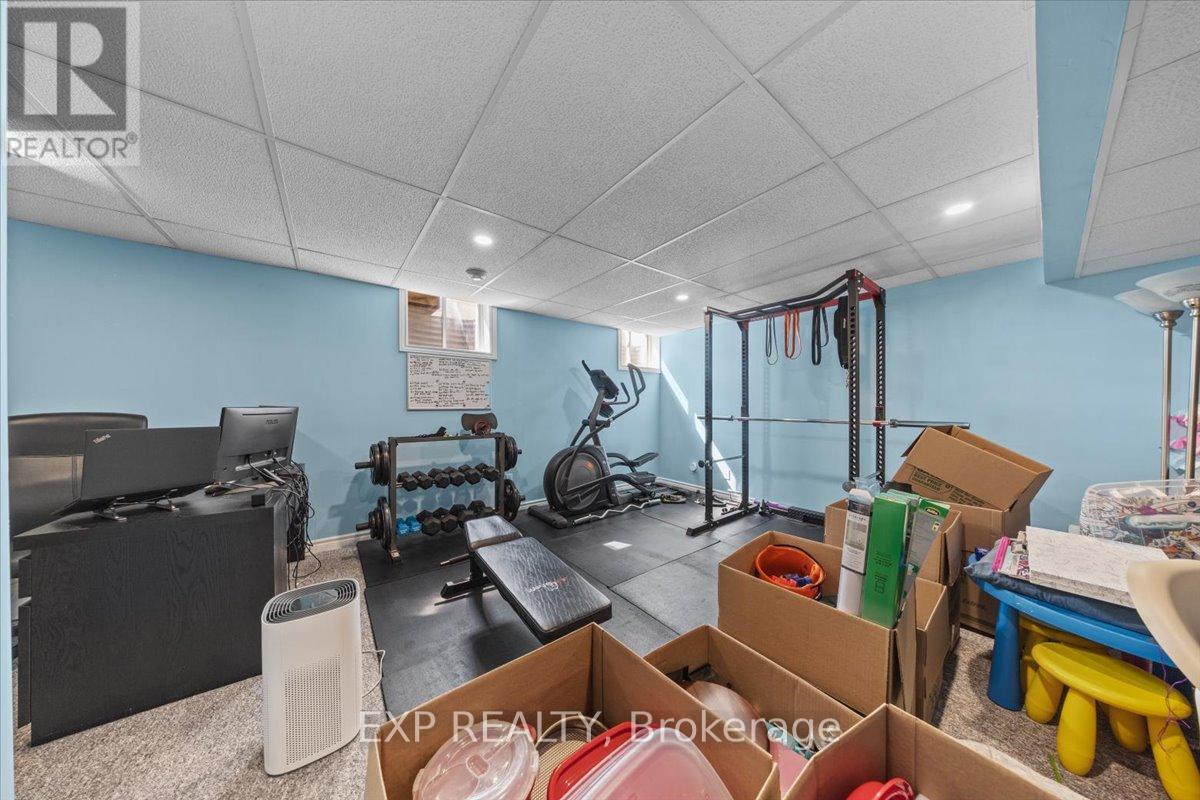 104 Harmattan Avenue, Ottawa, Ontario  K2S 0E3 - Photo 29 - X12294093