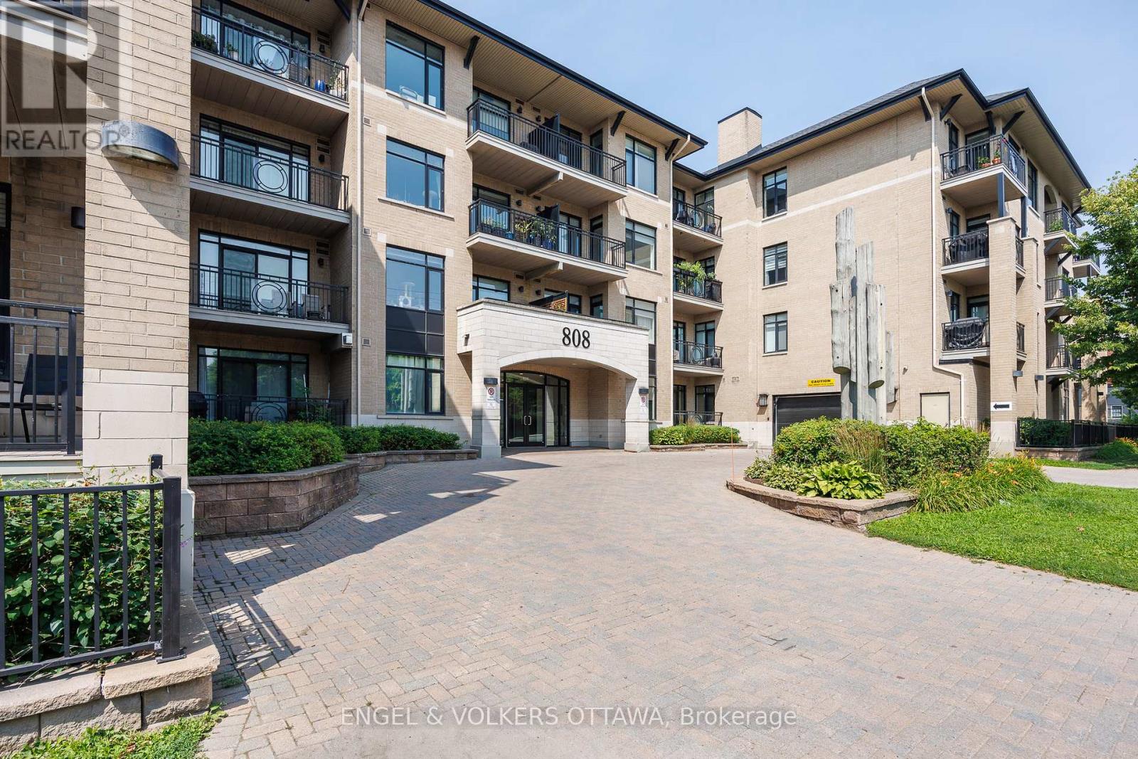 319 - 808 Bronson Avenue, Ottawa, Ontario  K1S 5A4 - Photo 2 - X12294123