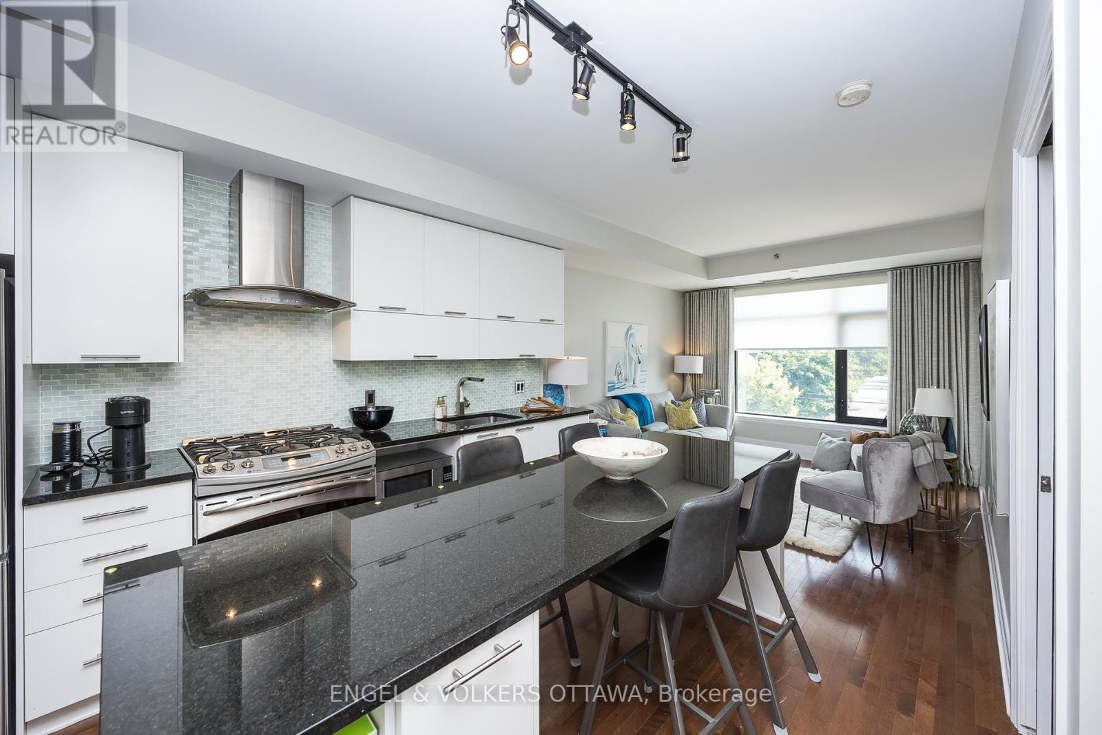 319 - 808 Bronson Avenue, Ottawa, Ontario  K1S 5A4 - Photo 8 - X12294123