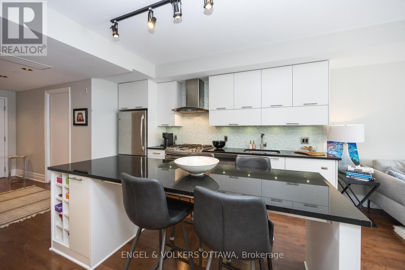 319 - 808 Bronson Avenue, Ottawa, Ontario  K1S 5A4 - Photo 9 - X12294123