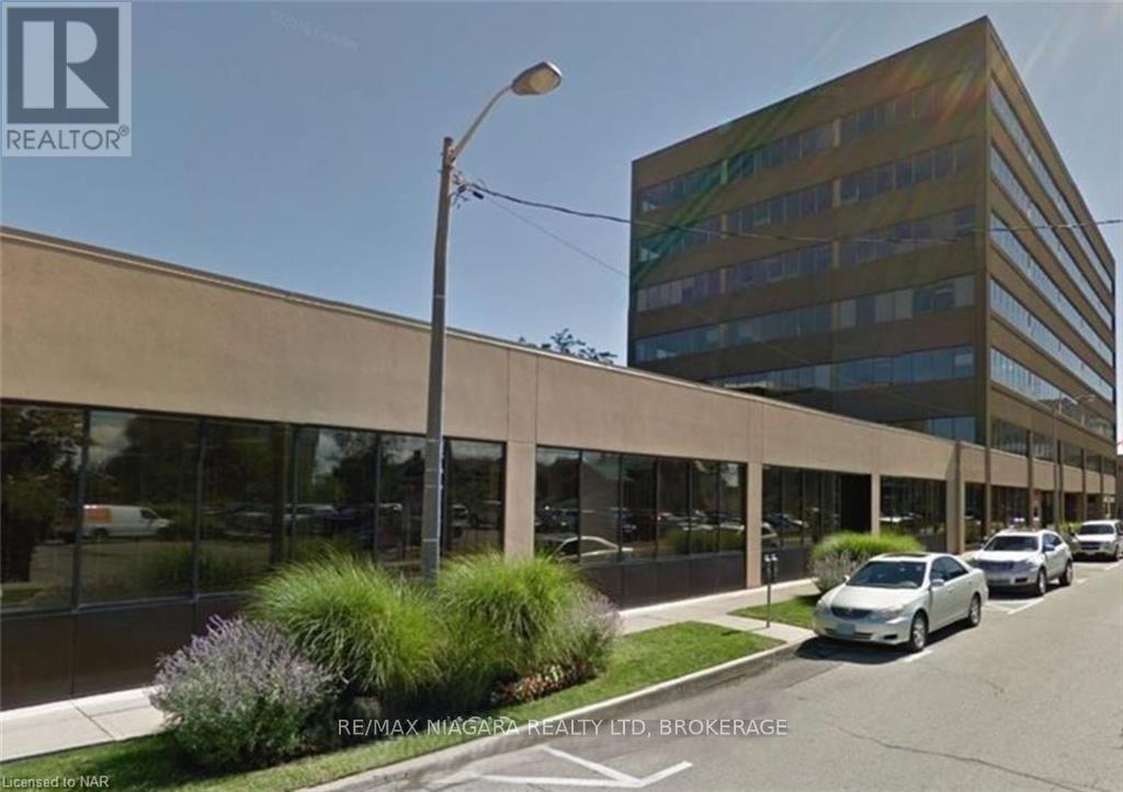 204 - 43 Church Street, St. Catharines, Ontario  L2R 7E1 - Photo 6 - X12294092