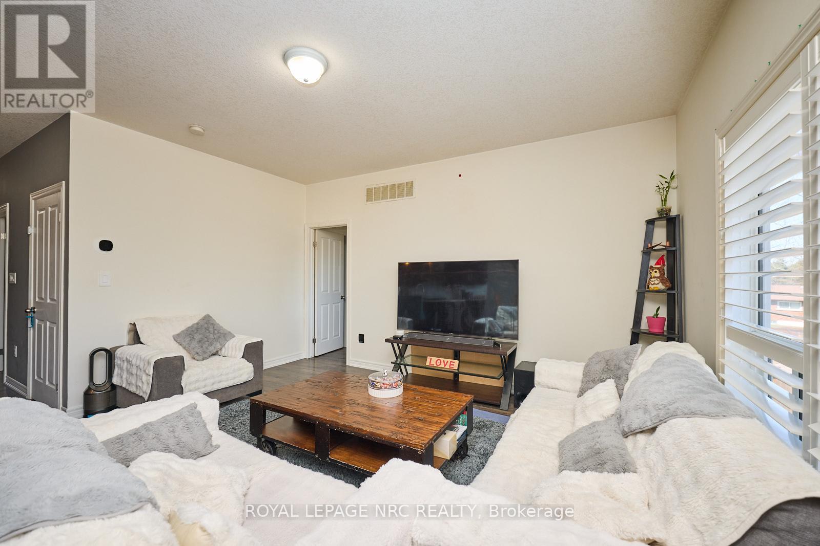 8913 Tallgrass Avenue, Niagara Falls, Ontario  L2G 0E6 - Photo 15 - X12294122