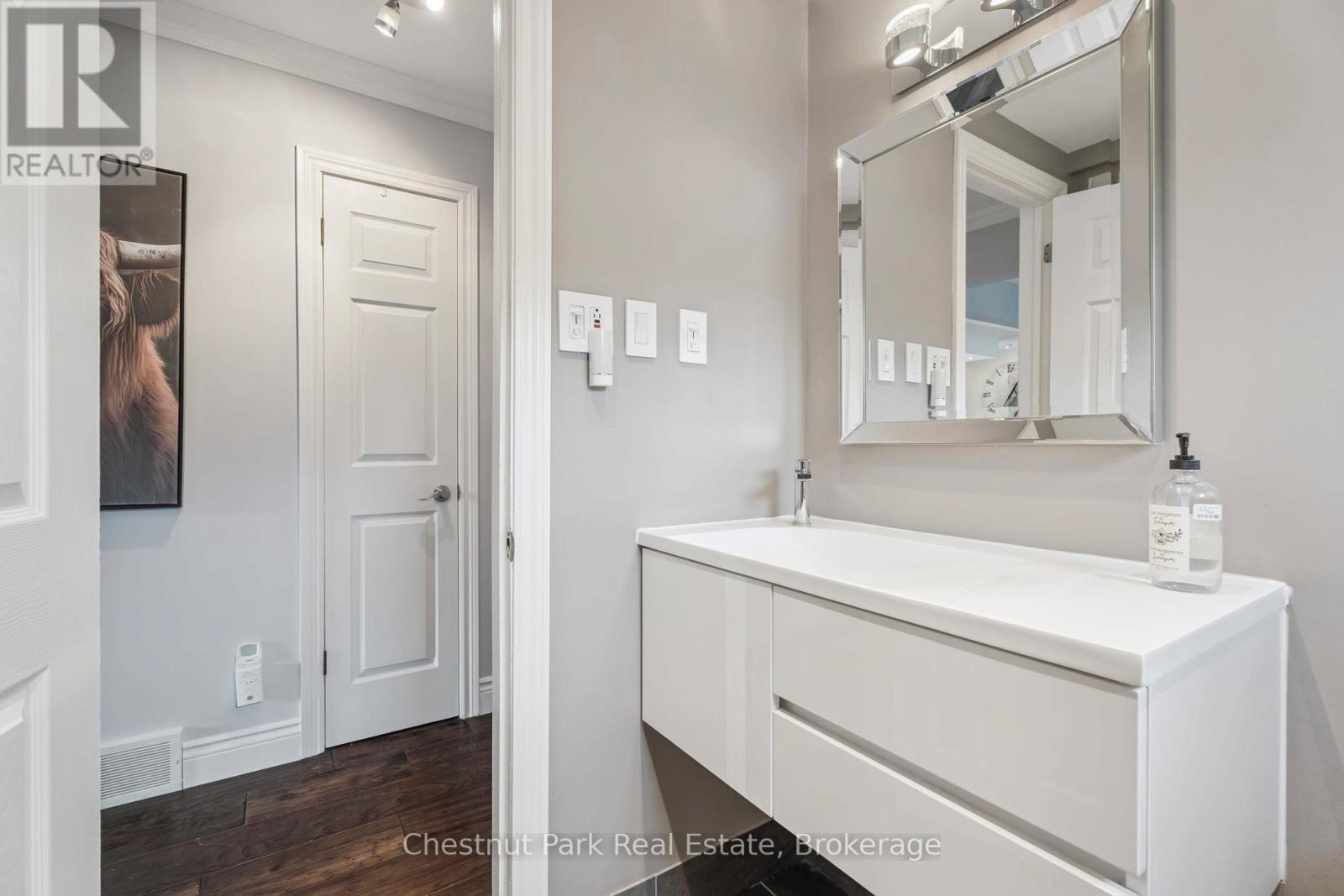 16 Davies Crescent, Barrie, Ontario  L4M 2M3 - Photo 28 - S12294174
