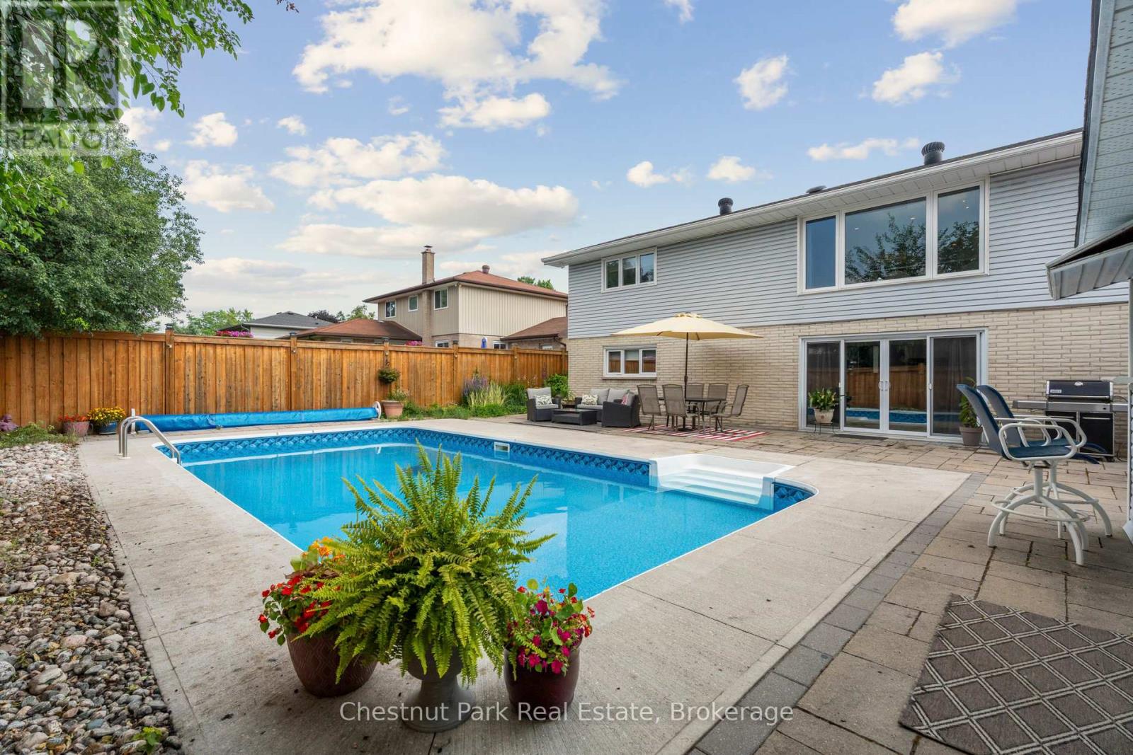 16 Davies Crescent, Barrie, Ontario  L4M 2M3 - Photo 49 - S12294174