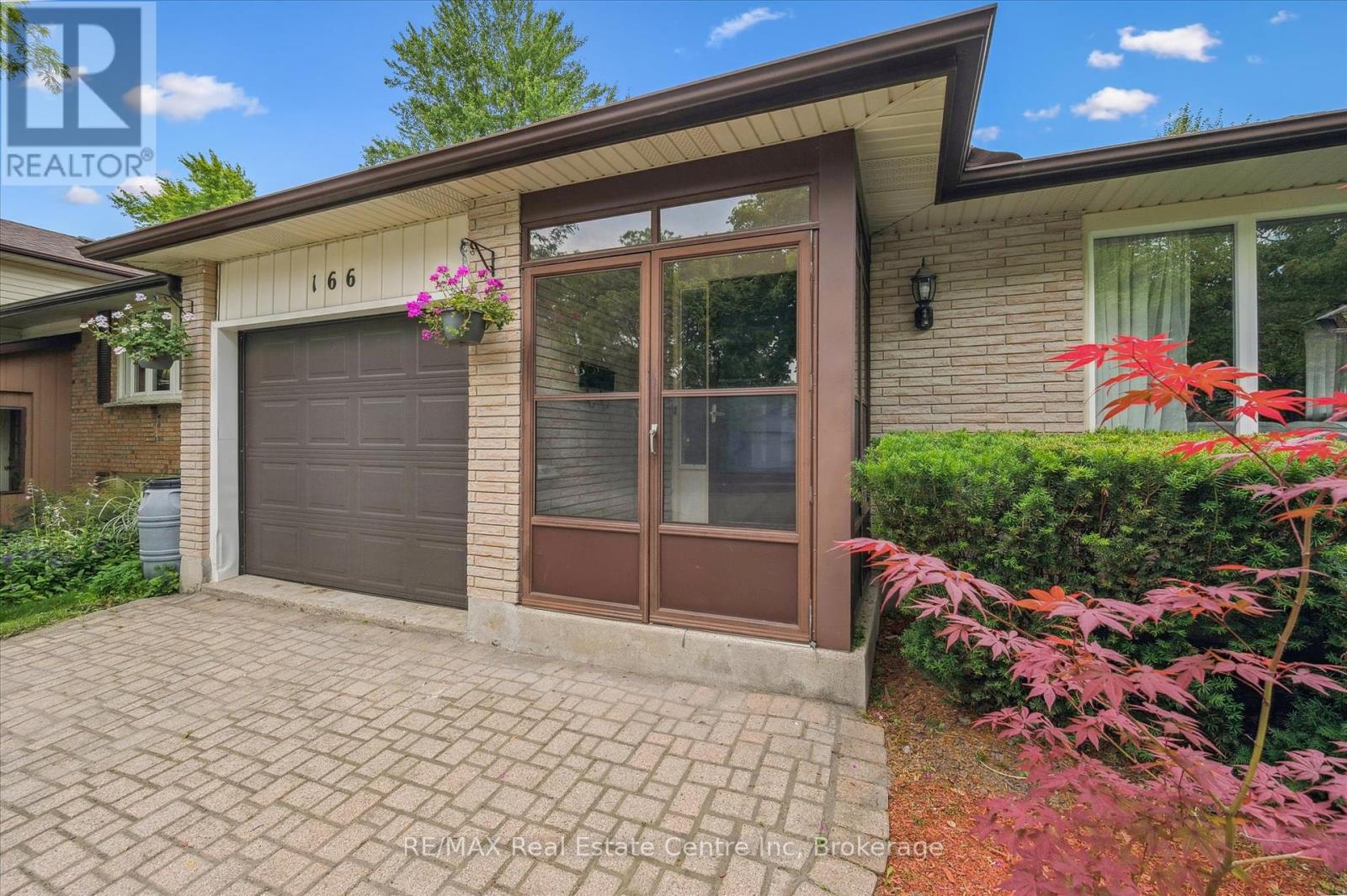 Property at 166 WINDING WAY image 3