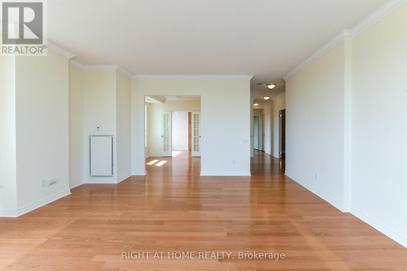 Uph2 - 350 Mill Road, Toronto, Ontario  M9C 5R7 - Photo 10 - W12293963