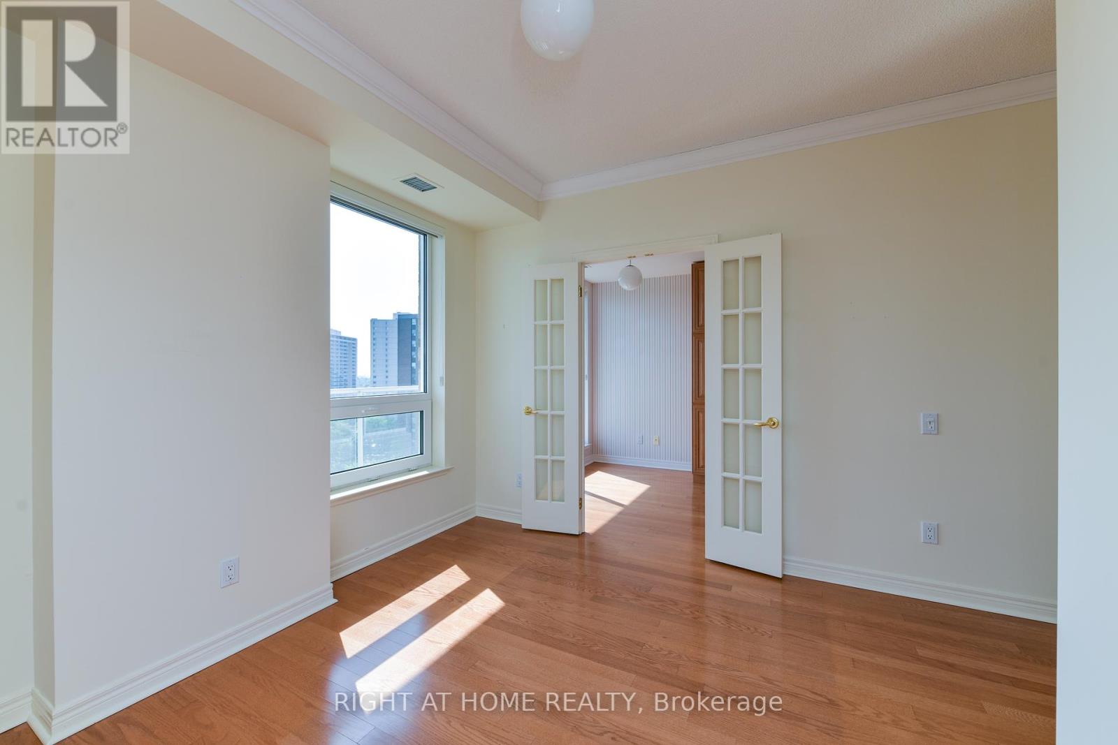 Uph2 - 350 Mill Road, Toronto, Ontario  M9C 5R7 - Photo 12 - W12293963