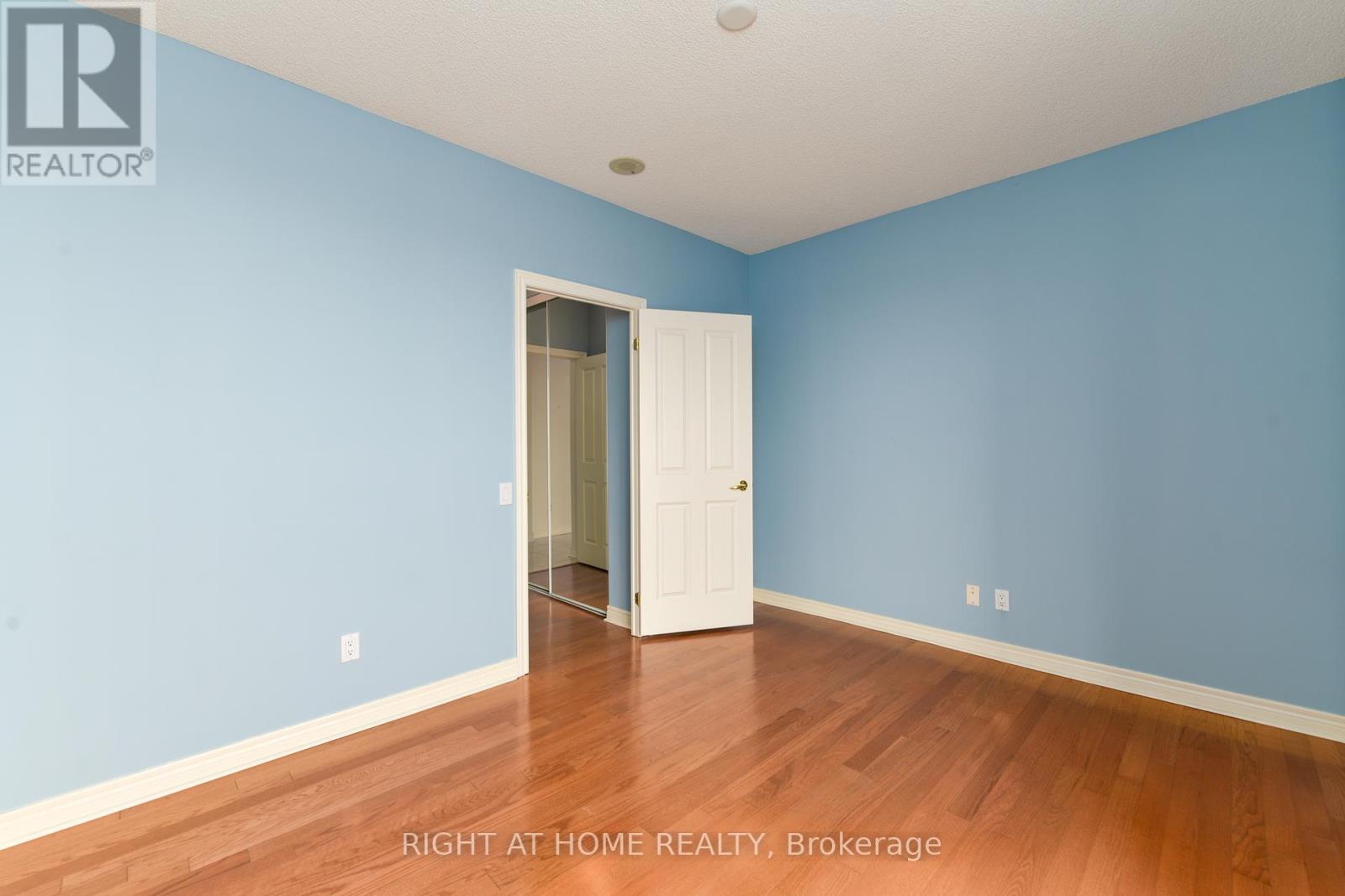 Uph2 - 350 Mill Road, Toronto, Ontario  M9C 5R7 - Photo 22 - W12293963