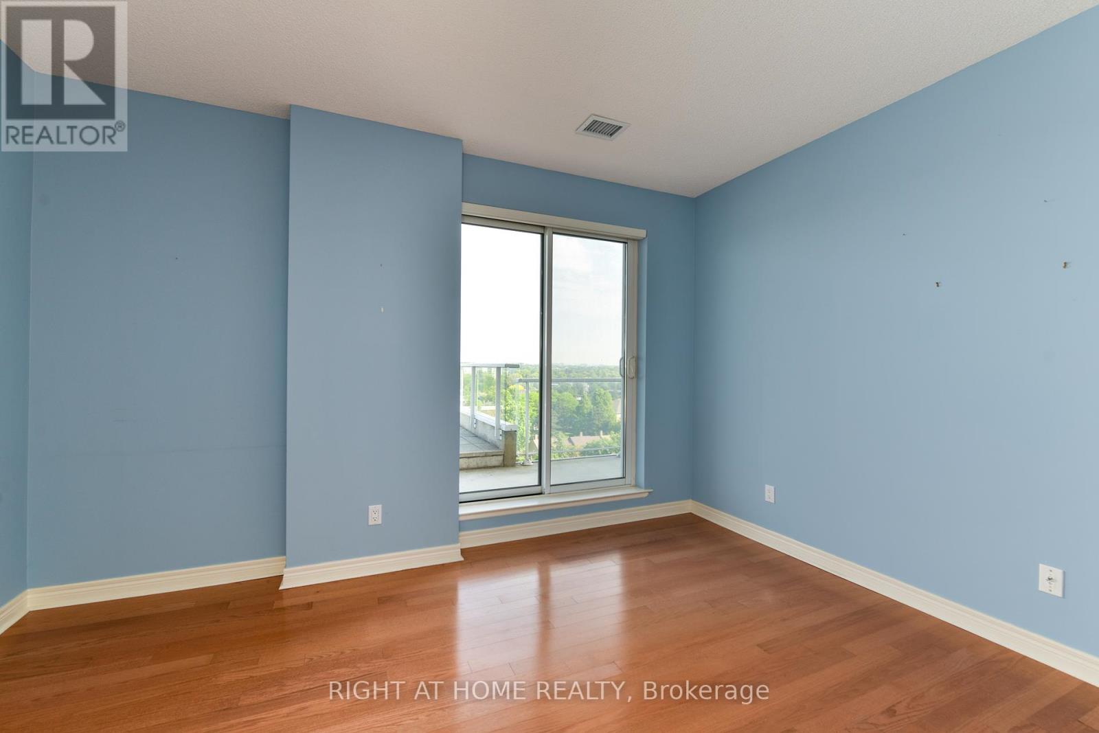 Uph2 - 350 Mill Road, Toronto, Ontario  M9C 5R7 - Photo 23 - W12293963