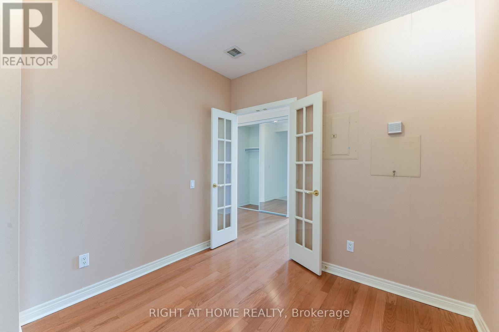 Uph2 - 350 Mill Road, Toronto, Ontario  M9C 5R7 - Photo 26 - W12293963