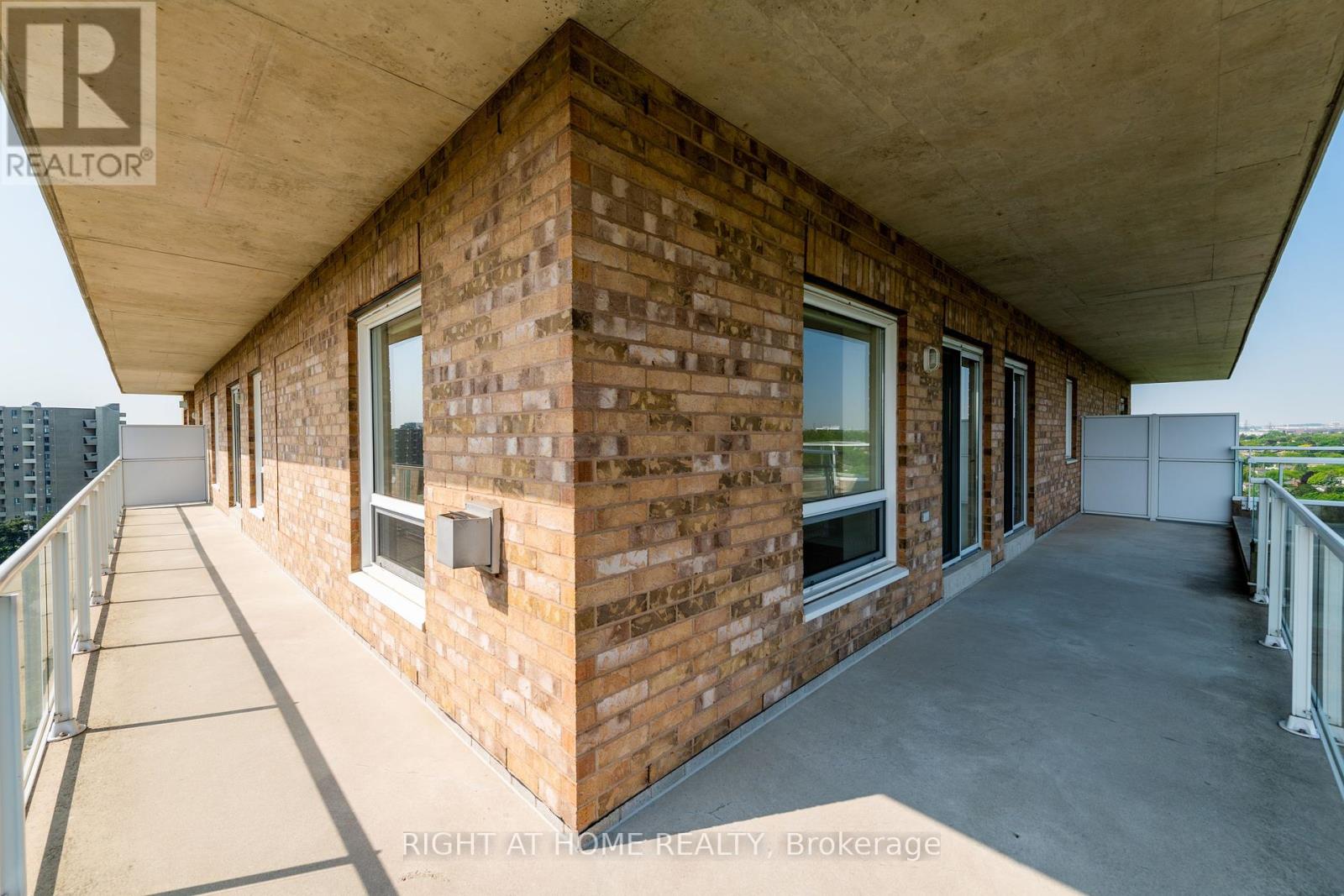 Uph2 - 350 Mill Road, Toronto, Ontario  M9C 5R7 - Photo 32 - W12293963