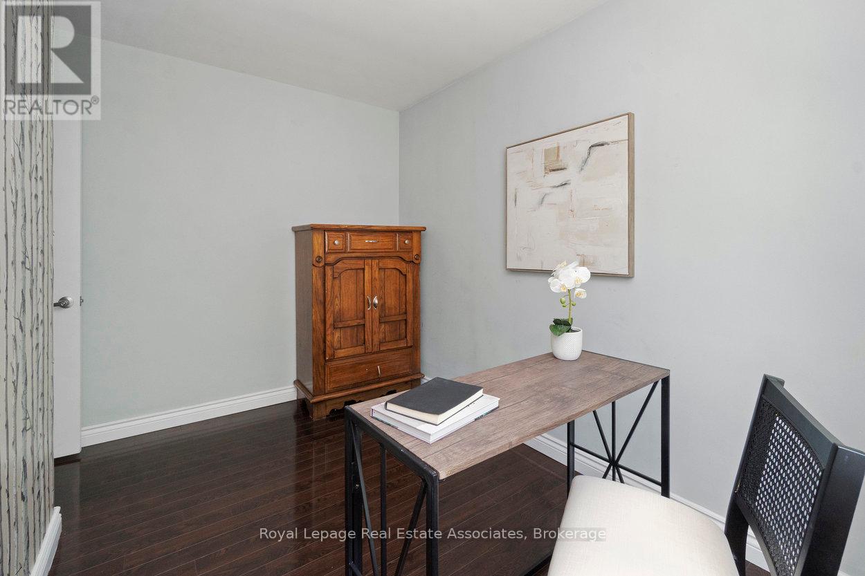 107 Court Street N, Milton (Om Old Milton), Ontario  L9T 2S4 - Photo 17 - W12293968