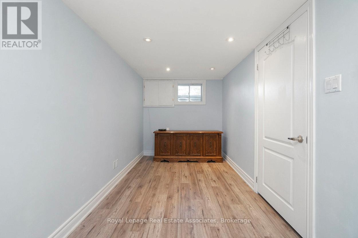 107 Court Street N, Milton (Om Old Milton), Ontario  L9T 2S4 - Photo 25 - W12293968