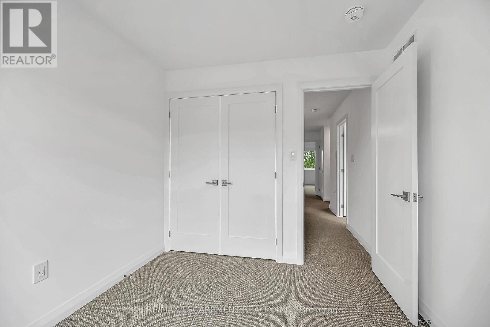 385 Limeridge Road E, Hamilton, Ontario  L9A 5A4 - Photo 34 - X12293973