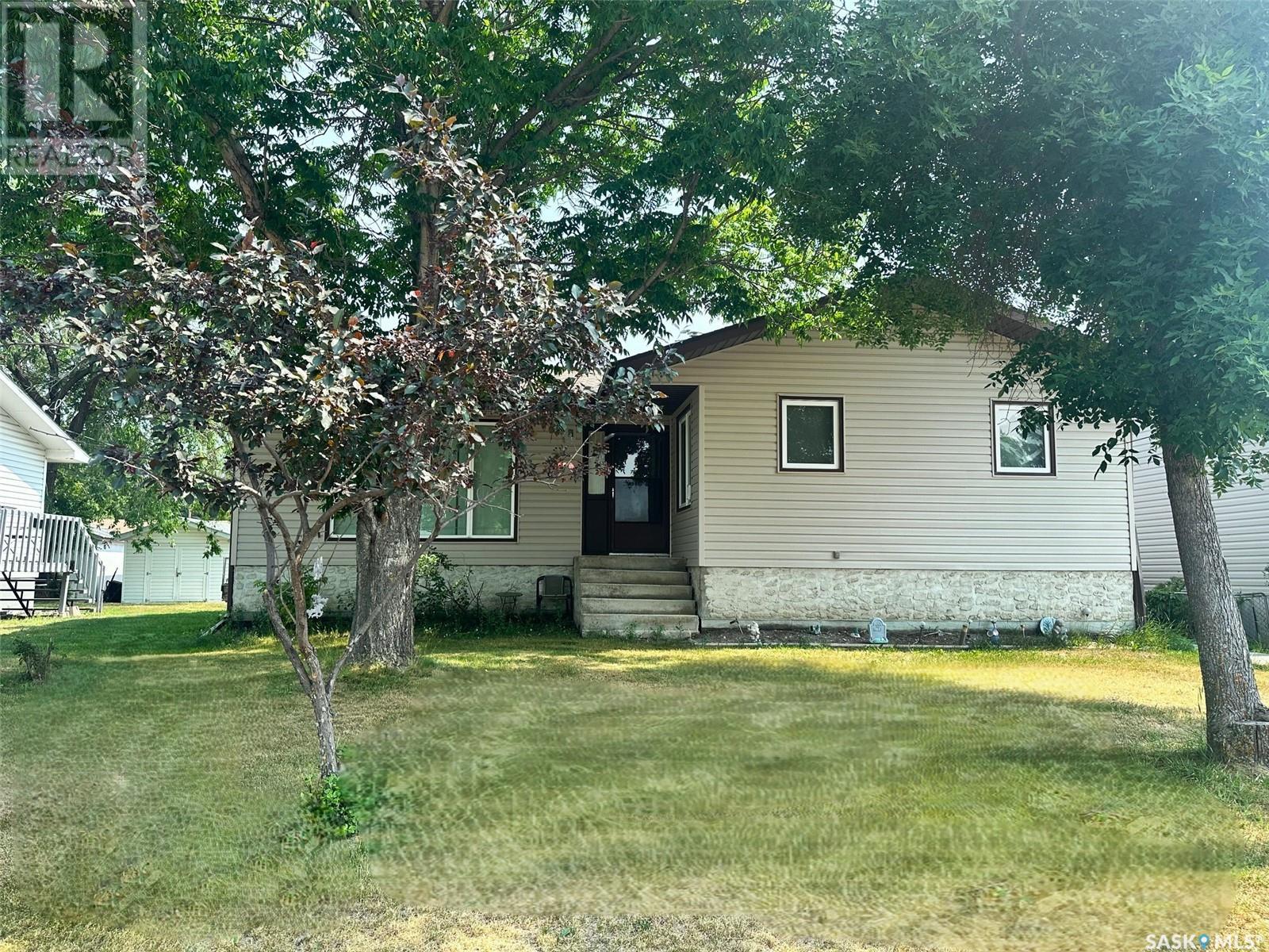 610 Hudson Street, Hudson Bay, Saskatchewan  S0E 0E0 - Photo 1 - SK005579