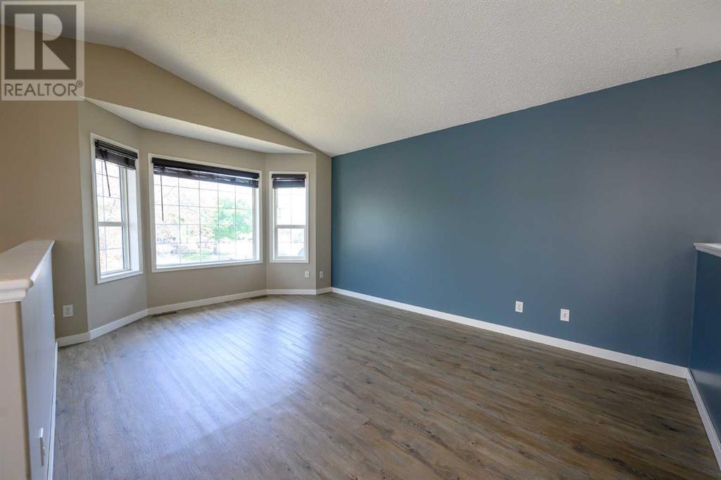 Property at 6206 90 Street image 3
