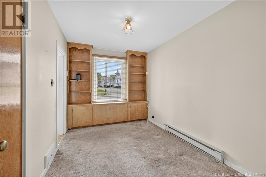243 York Street, Bathurst, New Brunswick  E2A 1G9 - Photo 11 - NB123186