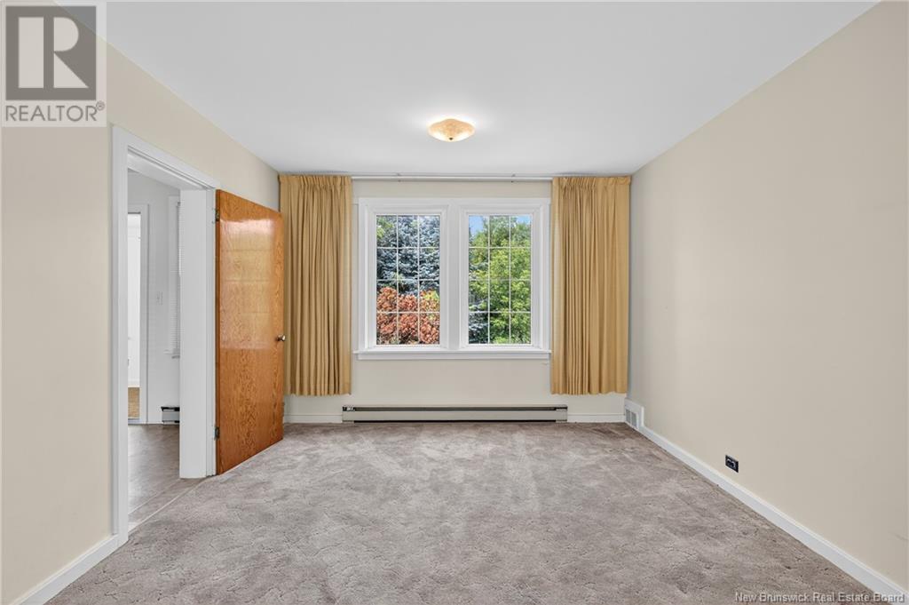 243 York Street, Bathurst, New Brunswick  E2A 1G9 - Photo 19 - NB123186