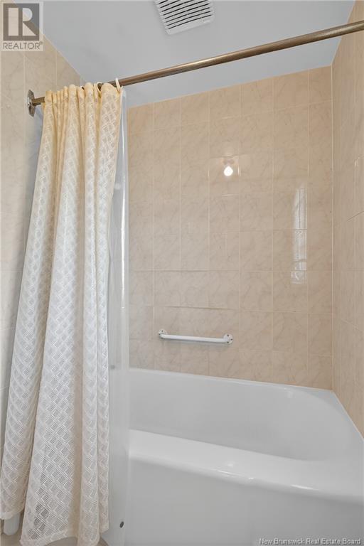 243 York Street, Bathurst, New Brunswick  E2A 1G9 - Photo 22 - NB123186