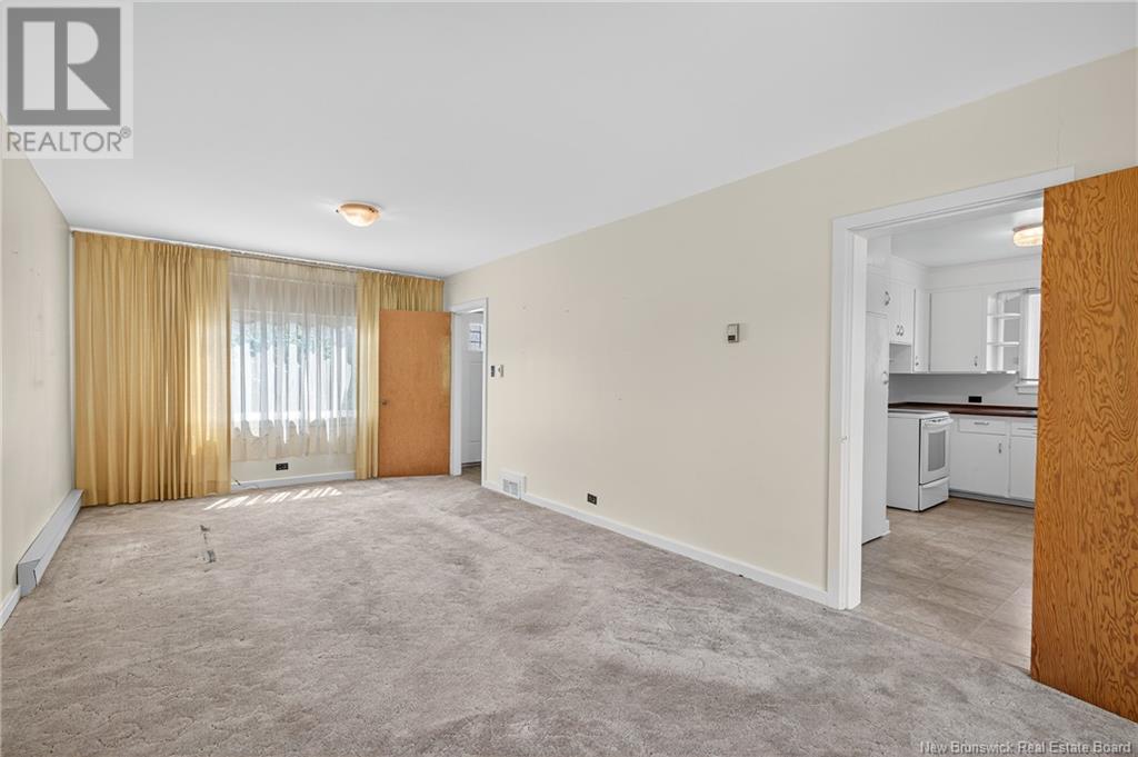 243 York Street, Bathurst, New Brunswick  E2A 1G9 - Photo 23 - NB123186