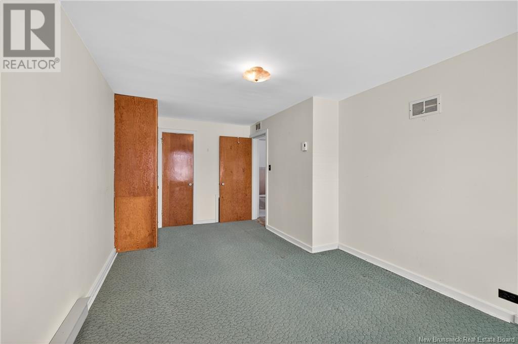 243 York Street, Bathurst, New Brunswick  E2A 1G9 - Photo 25 - NB123186