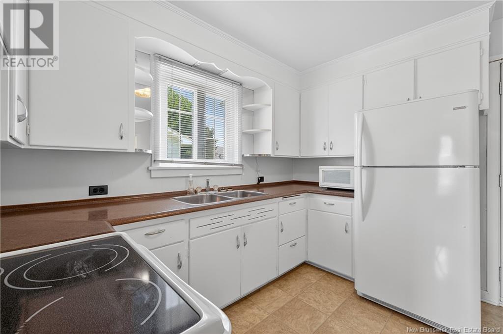 243 York Street, Bathurst, New Brunswick  E2A 1G9 - Photo 7 - NB123186