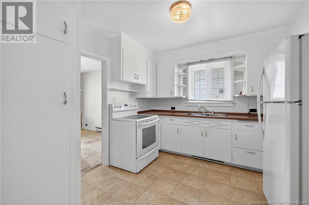 243 York Street, Bathurst, New Brunswick  E2A 1G9 - Photo 8 - NB123186