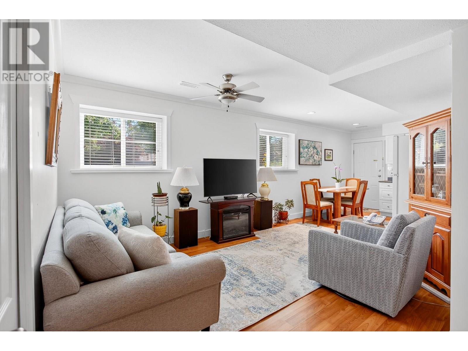 Property at 1362 OXFORD STREET image 3