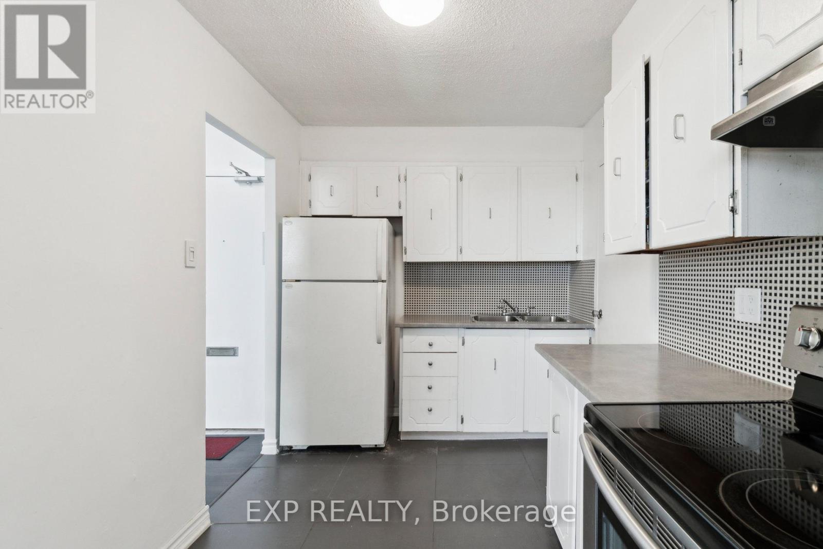 1101 - 5 Parkway Forest Drive, Toronto (Henry Farm), Ontario  M2J 1L2 - Photo 21 - C12294070