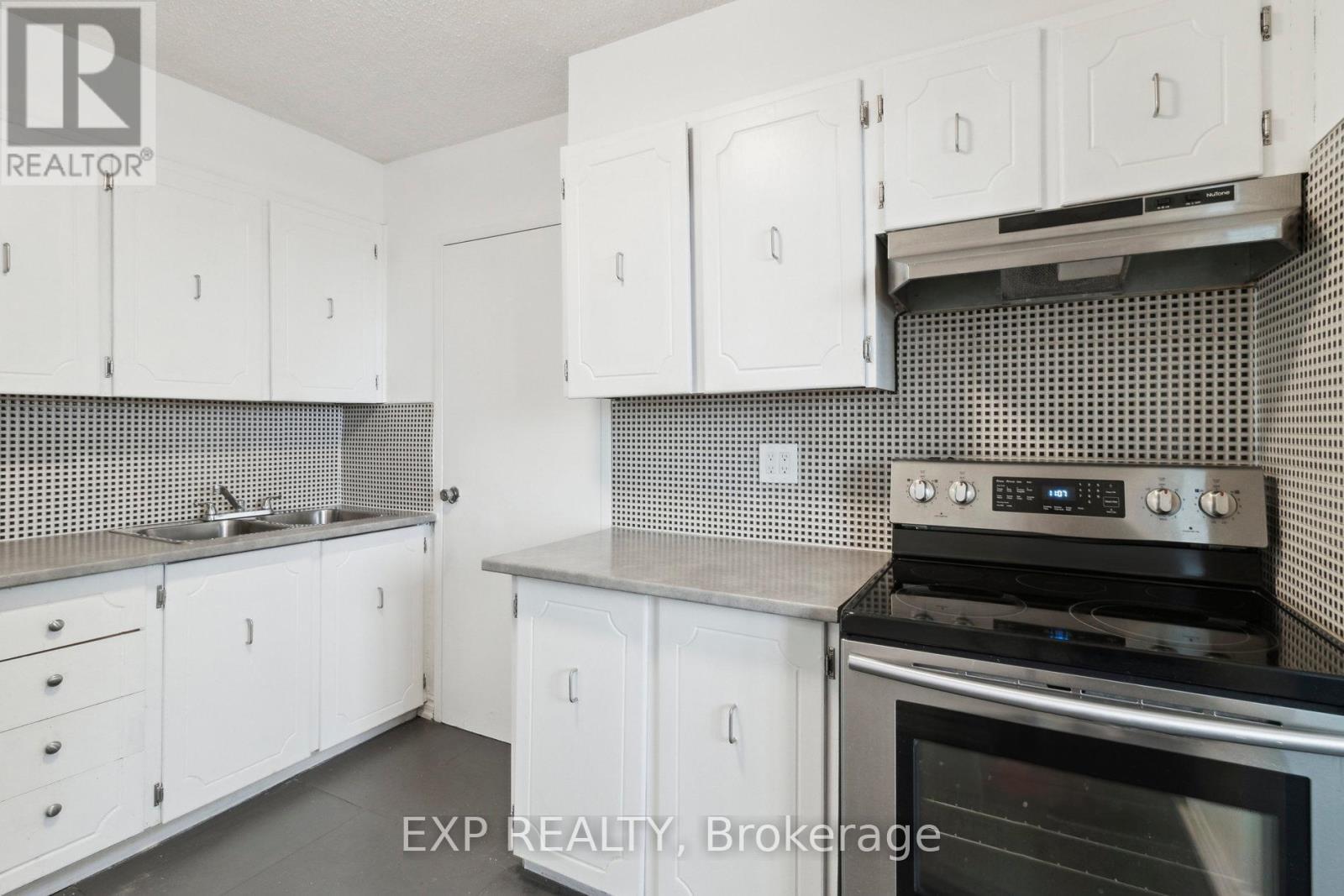 1101 - 5 Parkway Forest Drive, Toronto (Henry Farm), Ontario  M2J 1L2 - Photo 27 - C12294070