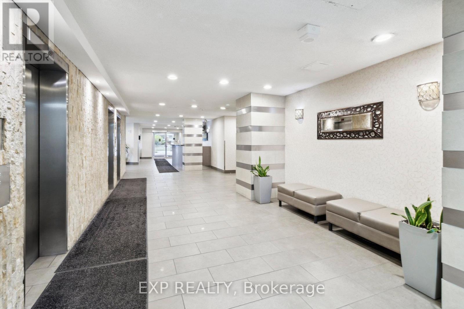 1101 - 5 Parkway Forest Drive, Toronto (Henry Farm), Ontario  M2J 1L2 - Photo 7 - C12294070