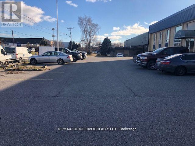 Upper Office - 900 Dillingham Road S, Pickering, Ontario  L1W 1Z6 - Photo 2 - E12294109