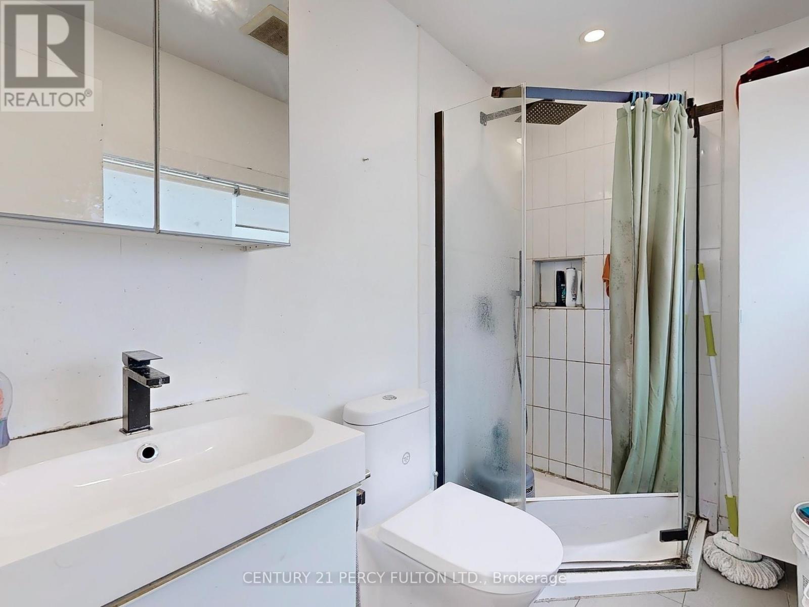 48 St Dunstan Drive, Toronto, Ontario  M1L 2V5 - Photo 13 - E12294134