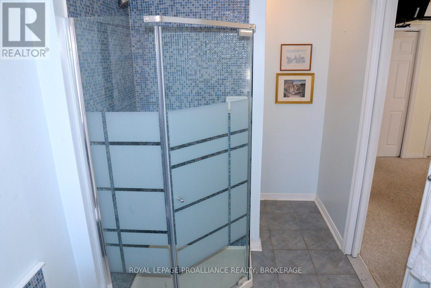 61 - 1 Place D'armes, Kingston, Ontario  K7K 6S3 - Photo 14 - X12294266
