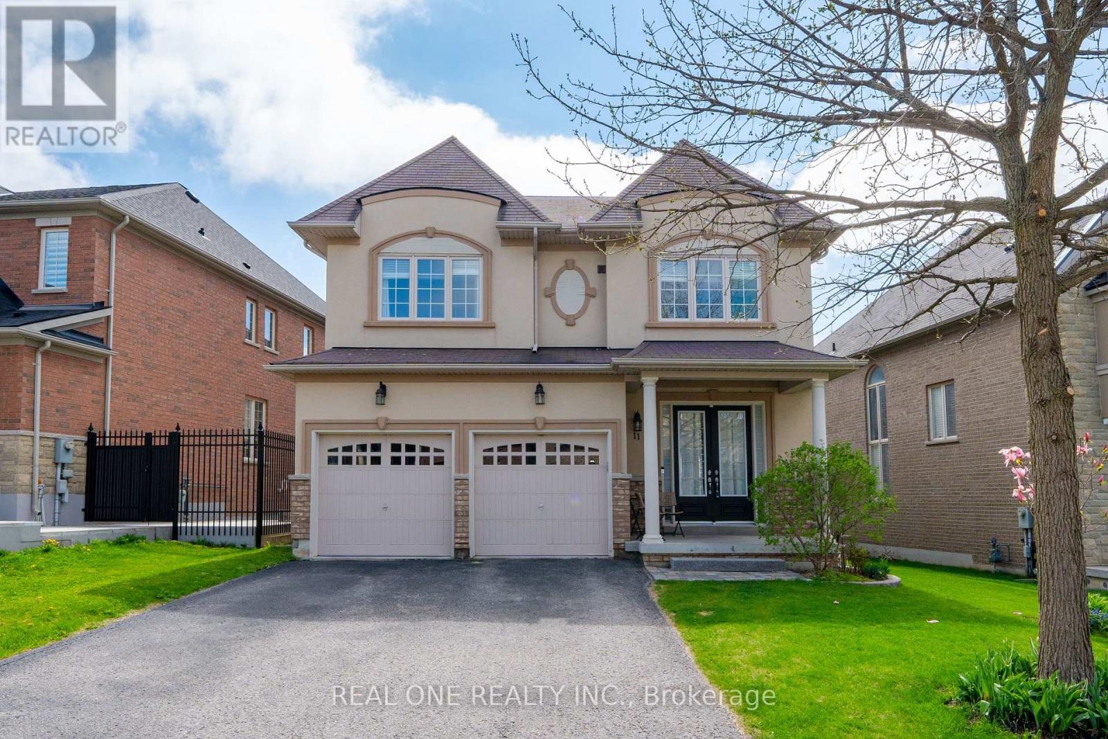 Property at 11 ZORAN LANE image 1