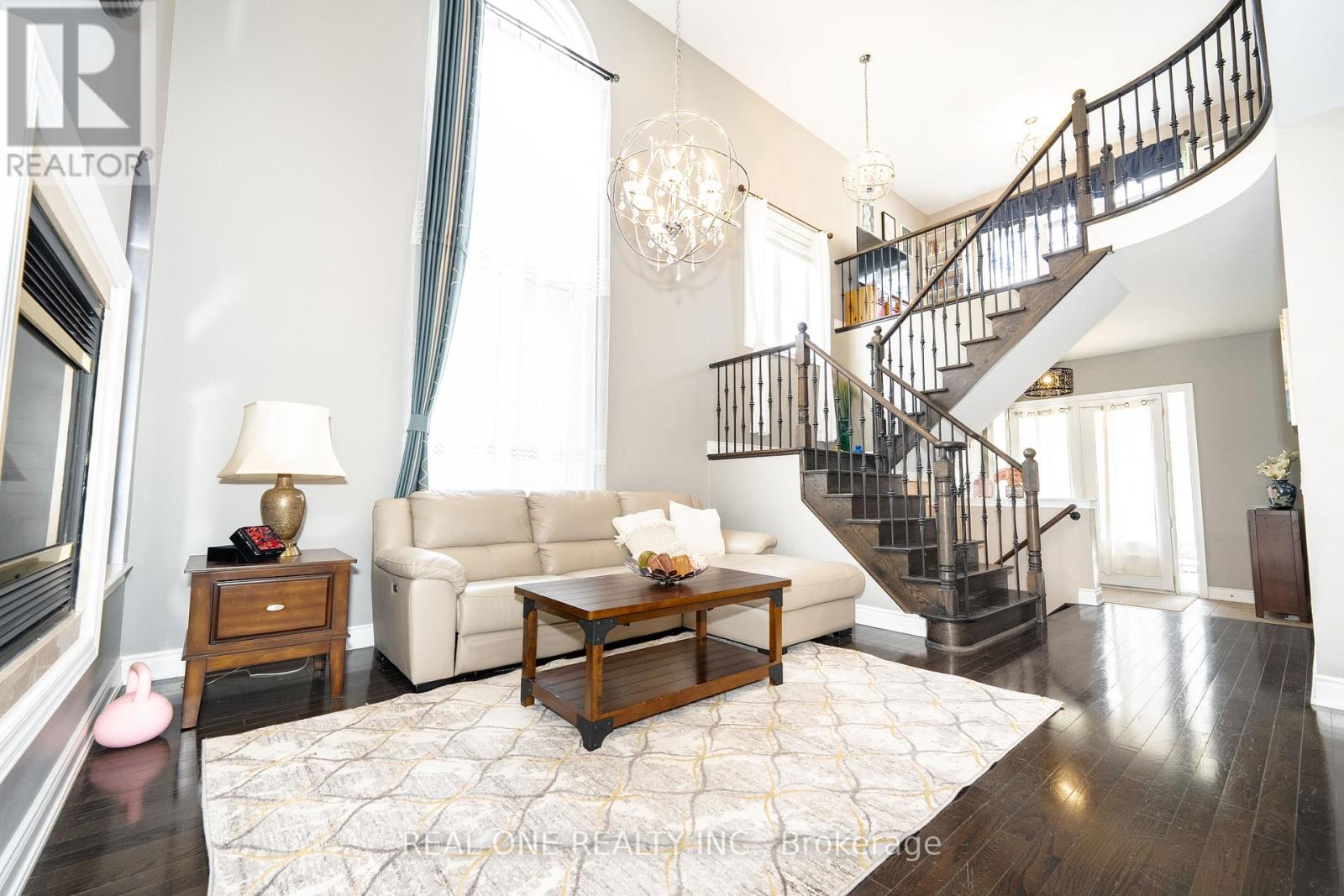 11 Zoran Lane, Vaughan, Ontario L6A 4E4 - Photo 7 - N12294125