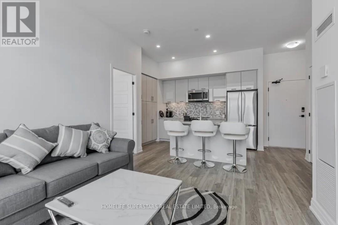 407 - 415 Sea Ray Avenue, Innisfil, Ontario  L9S 0R5 - Photo 3 - N12294152