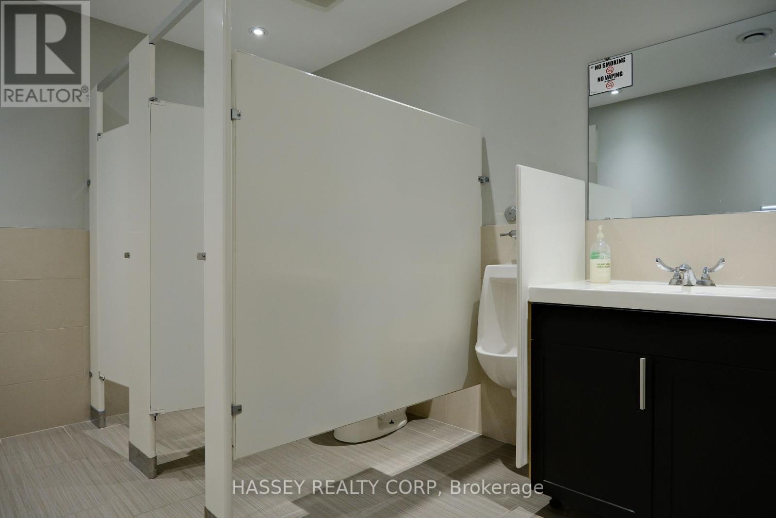 A - 110 Little Avenue, Barrie (Allandale Heights), Ontario  L4N 4K8 - Photo 7 - S12294082