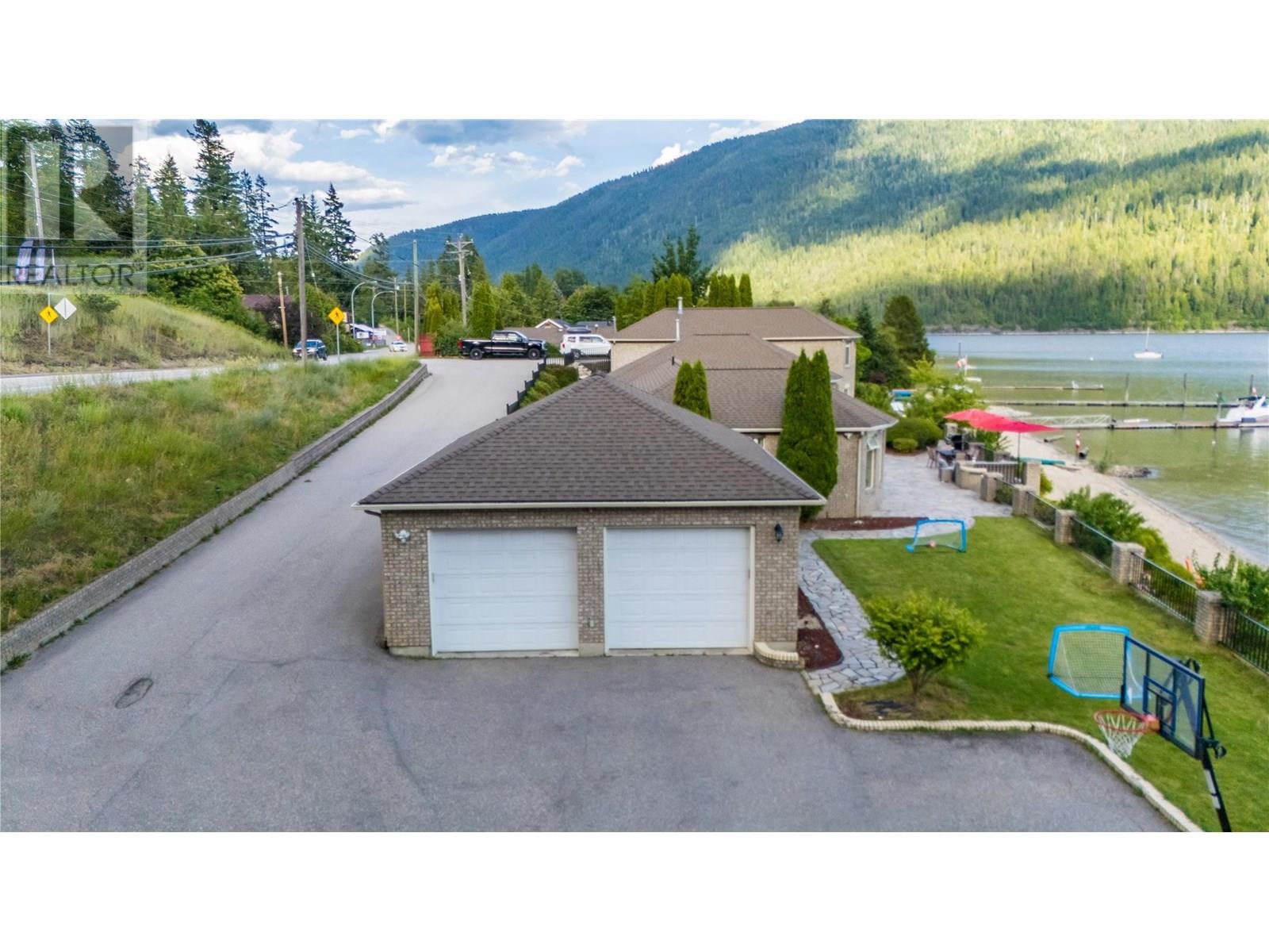 2614 3a Highway, Nelson, British Columbia  V1L 6K9 - Photo 48 - 10354948